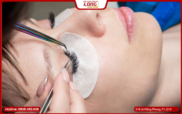 nhan-mi-co-anh-huong-thi-luc-khong