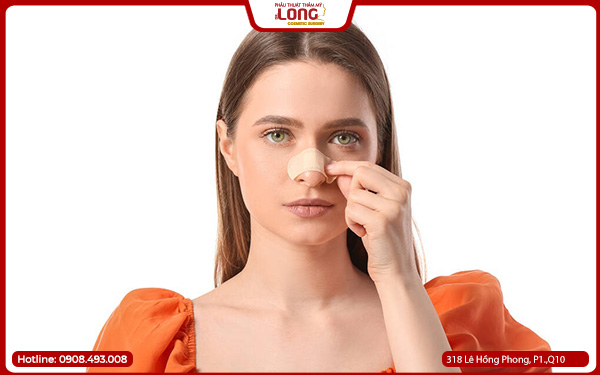 nang-mui-uniform-bao-lau-thi-lanh