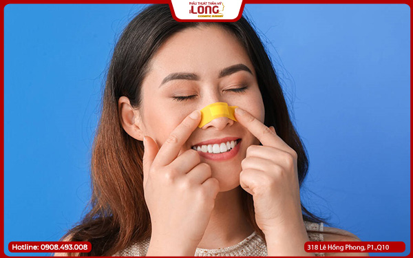 nang-mui-uniform-co-bien-chung-khong