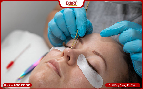 nhan-mi-gia-bao-nhieu