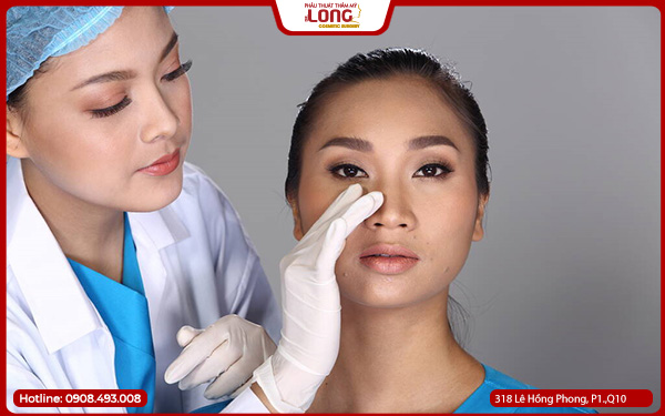 Có nên nâng mũi uniform